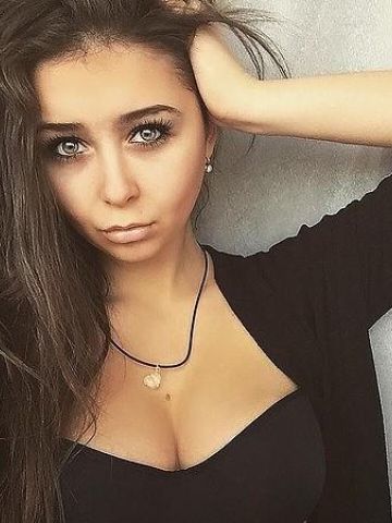 Моника
